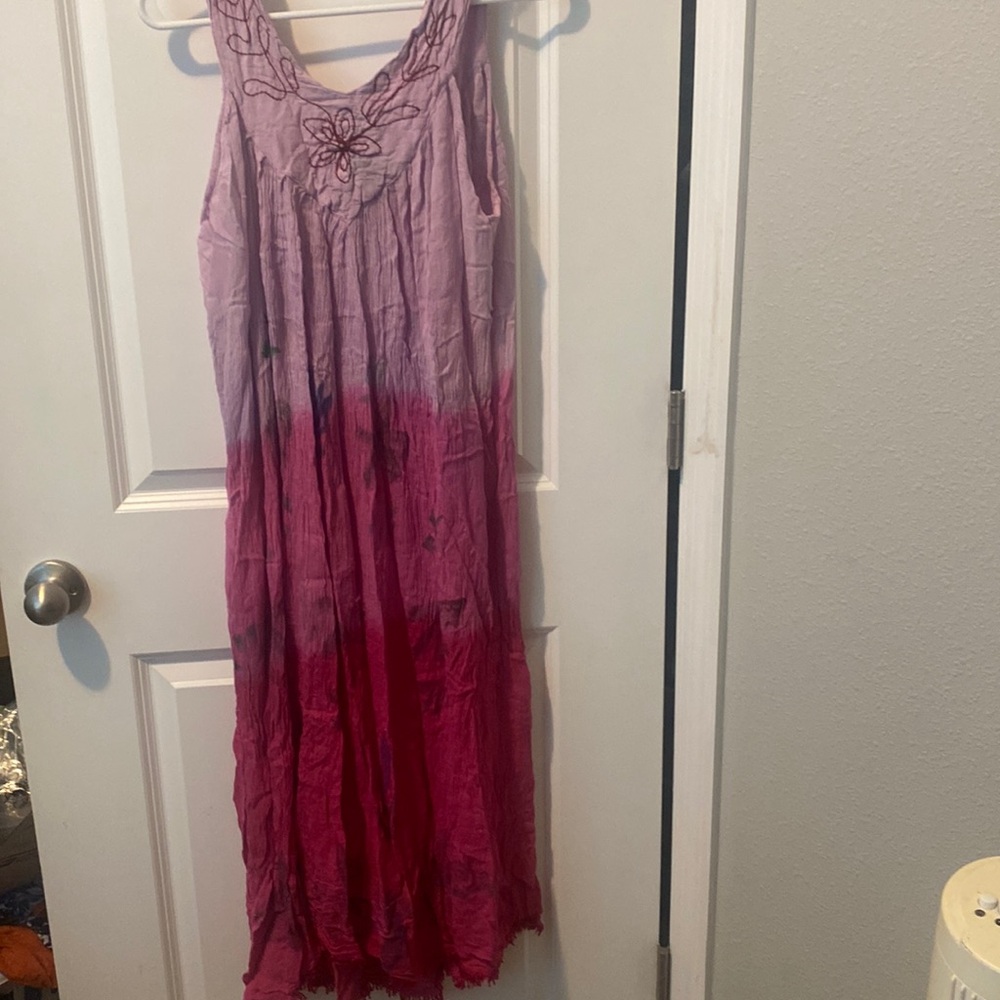 Pink ombré maxi one size fits most.    (W)